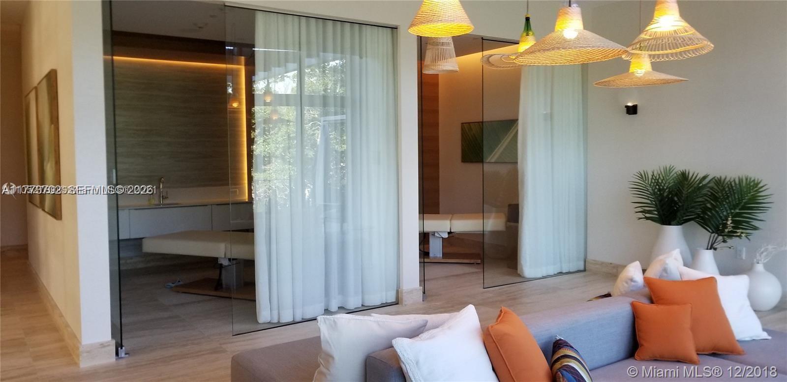 THE HARBOUR SOUTH CONDO - Residential