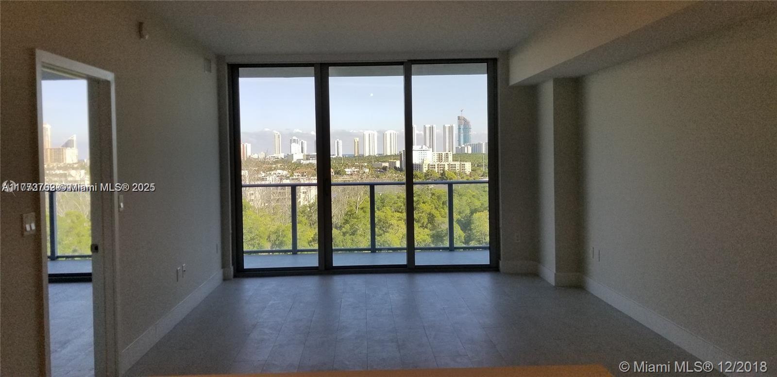 16385 Biscayne Blvd 1019
