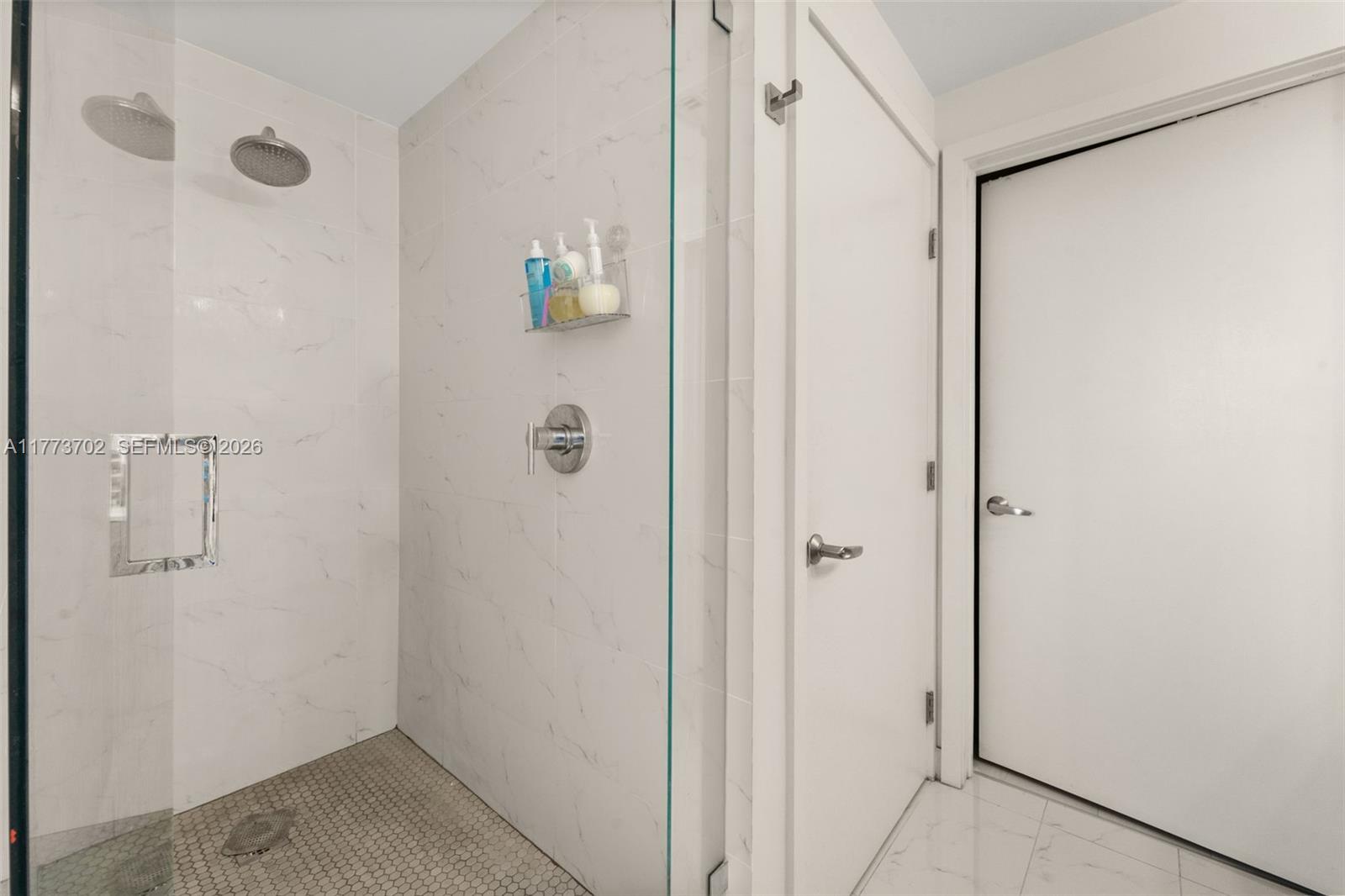 THE HARBOUR SOUTH CONDO - Residential