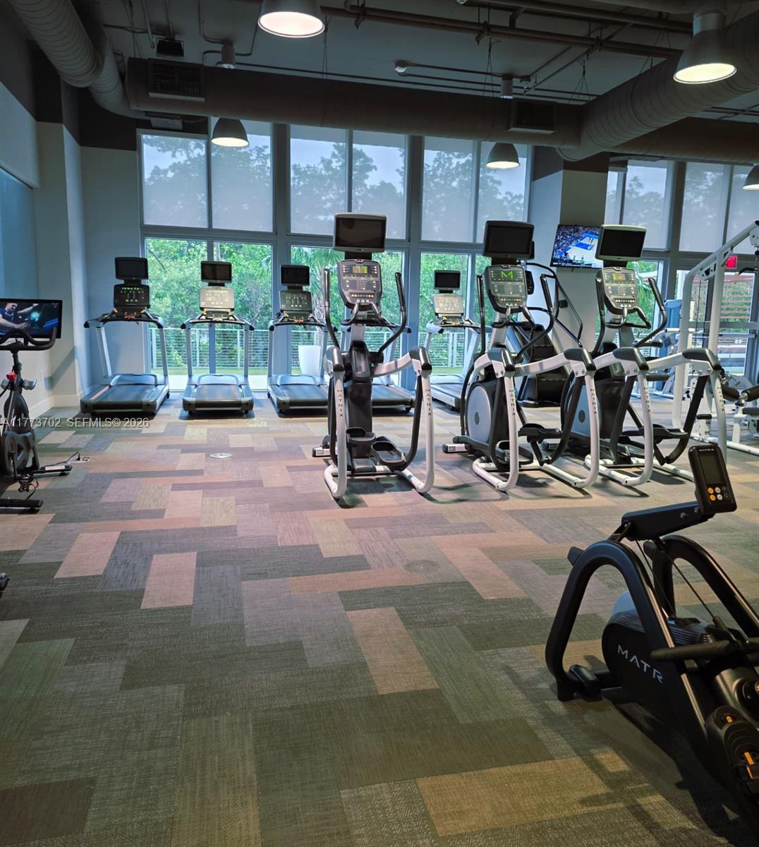 THE HARBOUR SOUTH CONDO - Residential