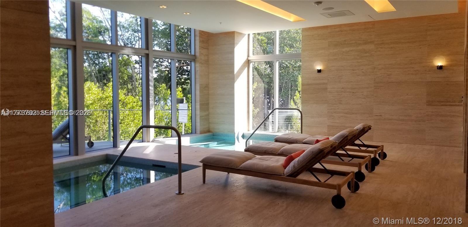 THE HARBOUR SOUTH CONDO - Residential