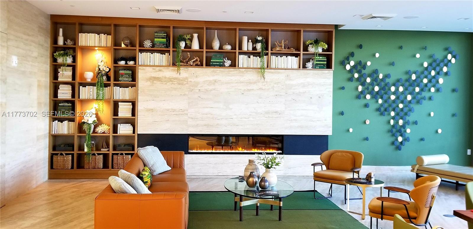 THE HARBOUR SOUTH CONDO - Residential