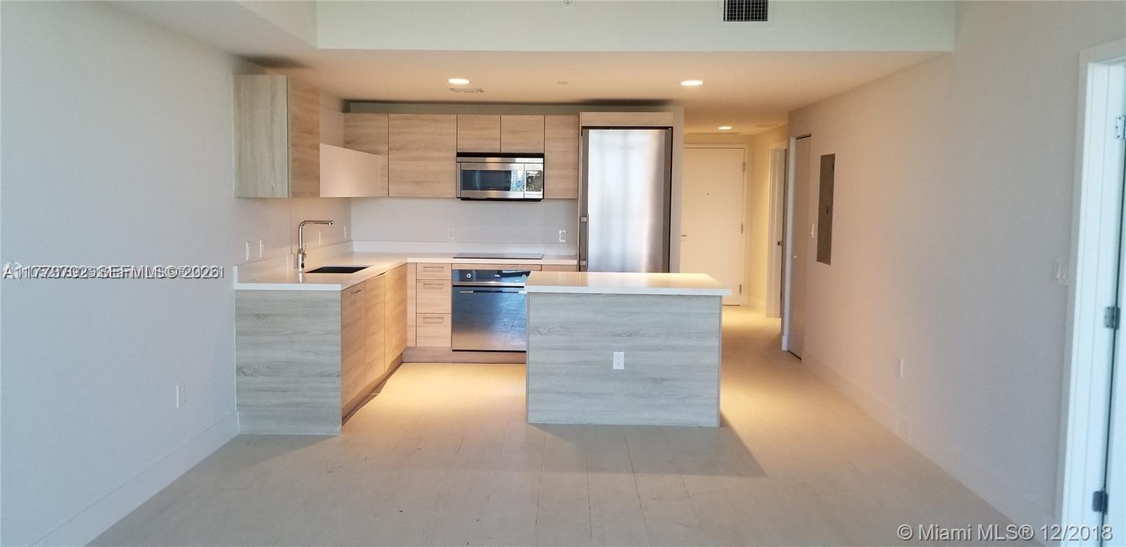 THE HARBOUR SOUTH CONDO - Residential