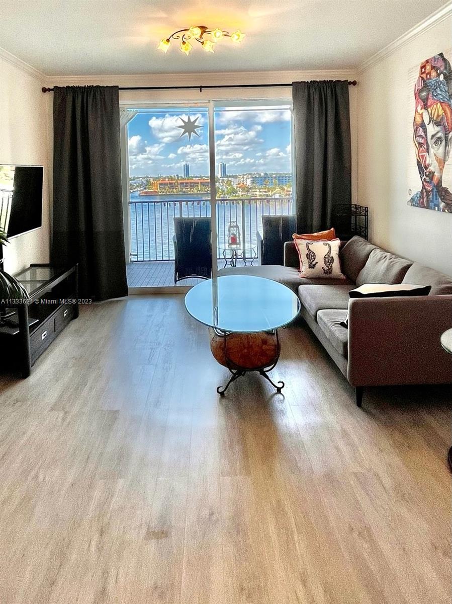 PORTO BELLAGIO CONDO - Residential Lease