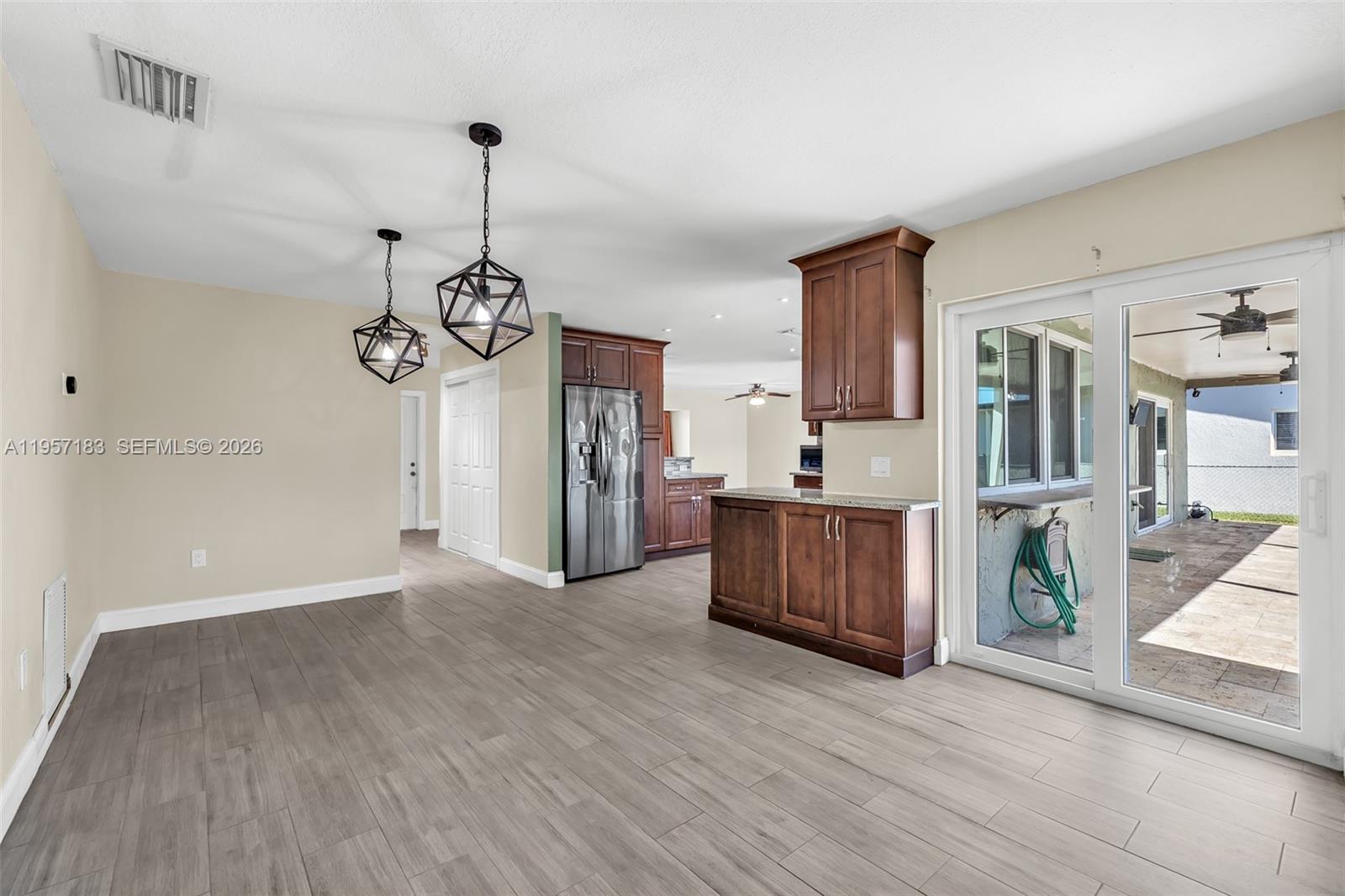 SUNRISE GOLF VILLAGE SEC - Residential