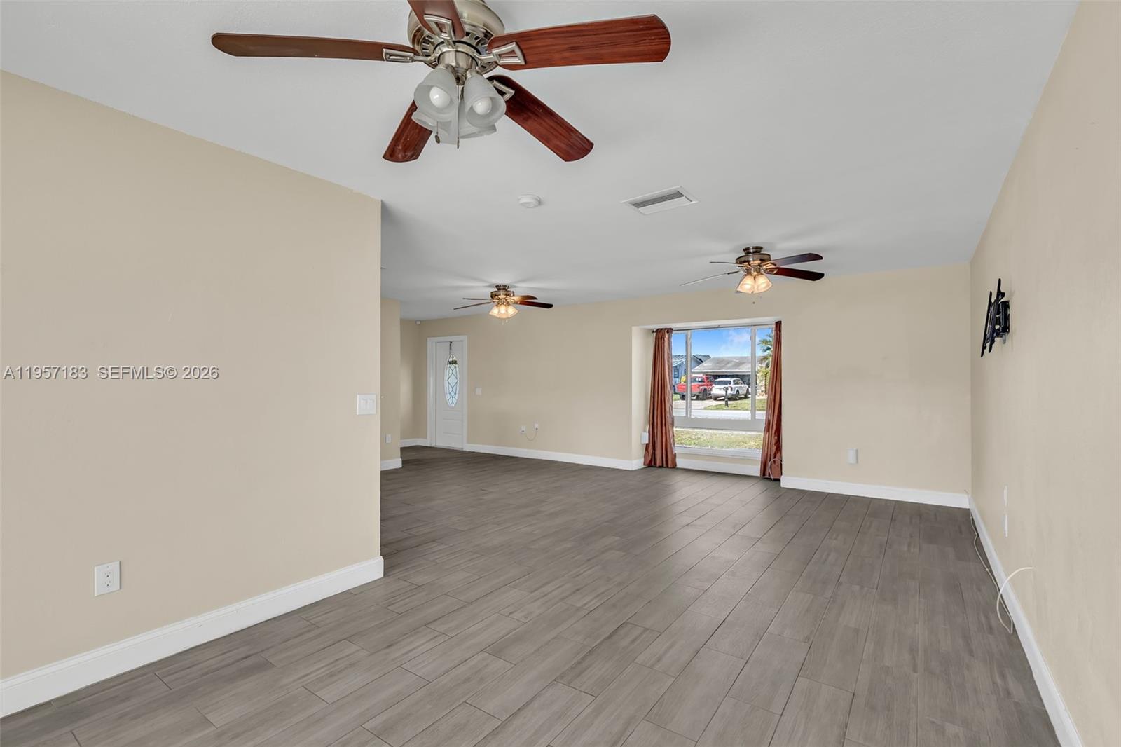 SUNRISE GOLF VILLAGE SEC - Residential