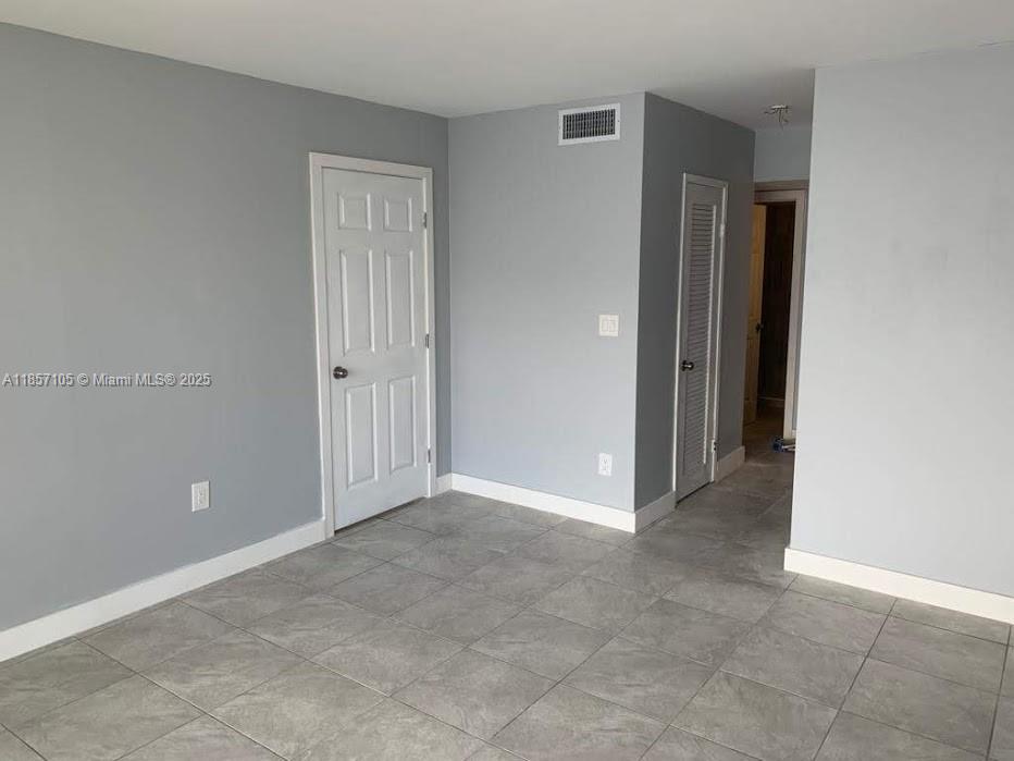 1301 NE Miami Gardens Dr 1622W