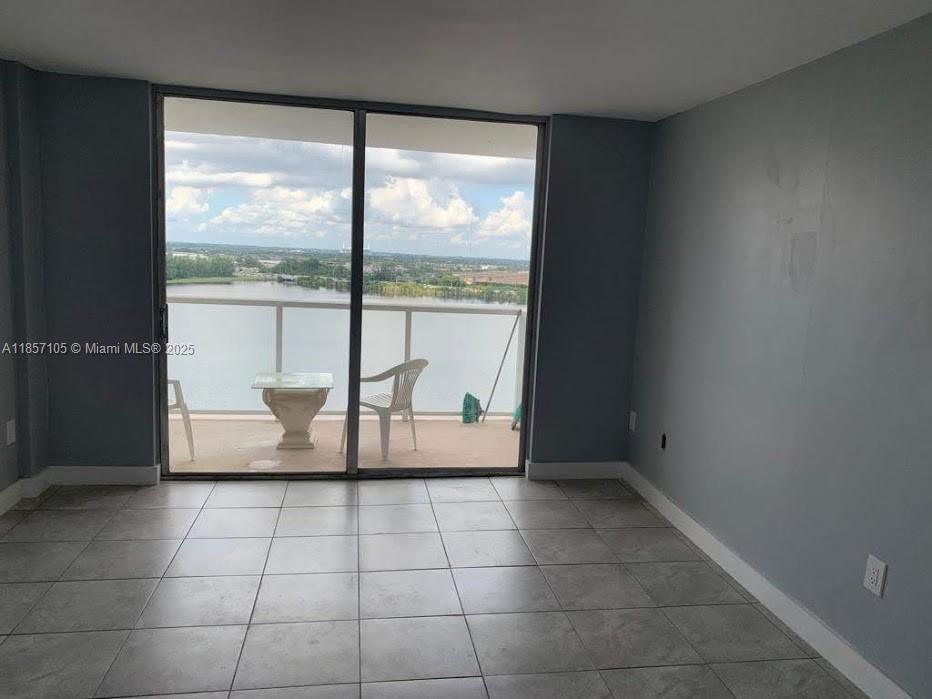 1301 NE Miami Gardens Dr 1622W