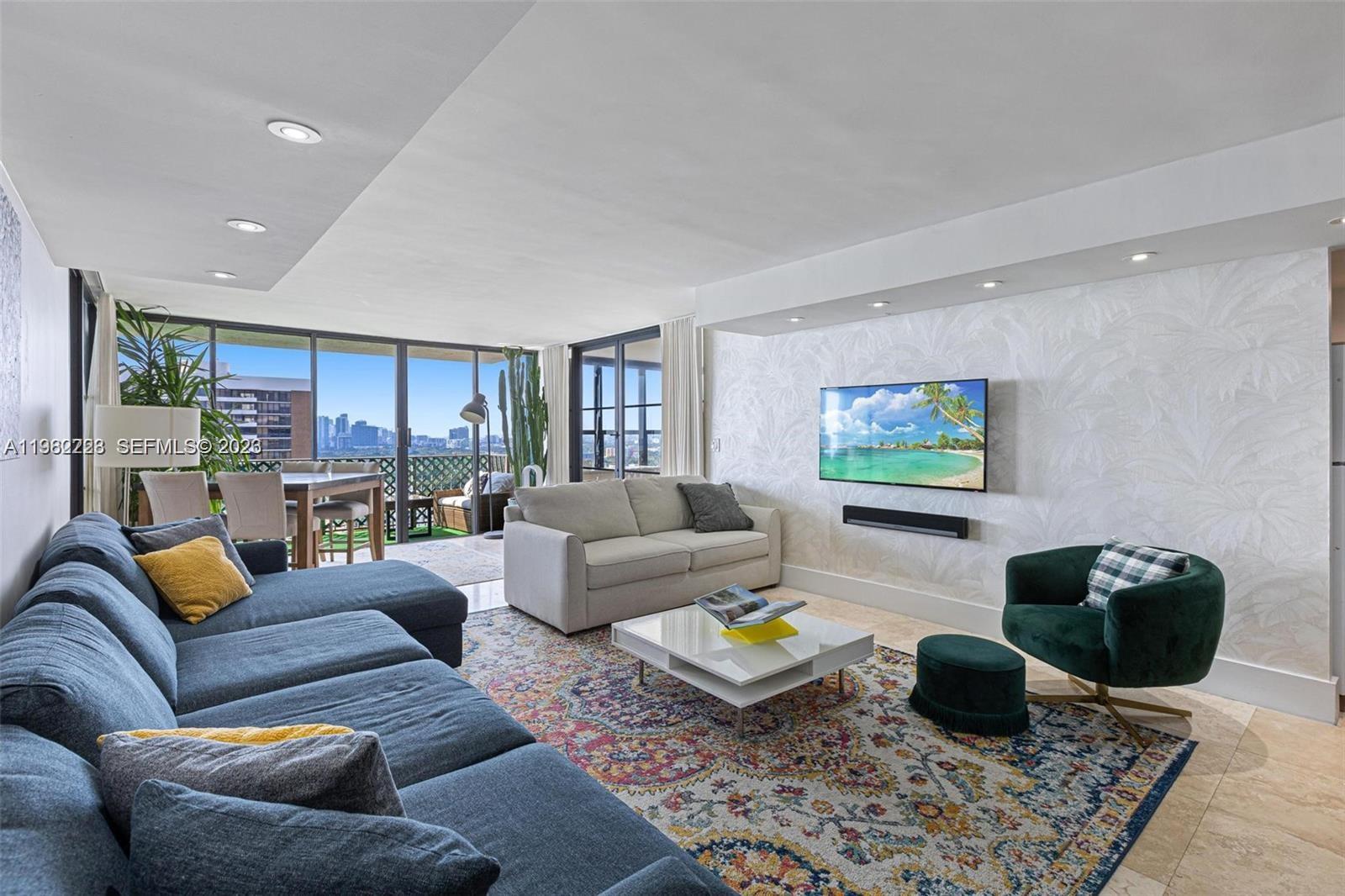 THE PALM BAY YACHT CLUB C - Residential Lease