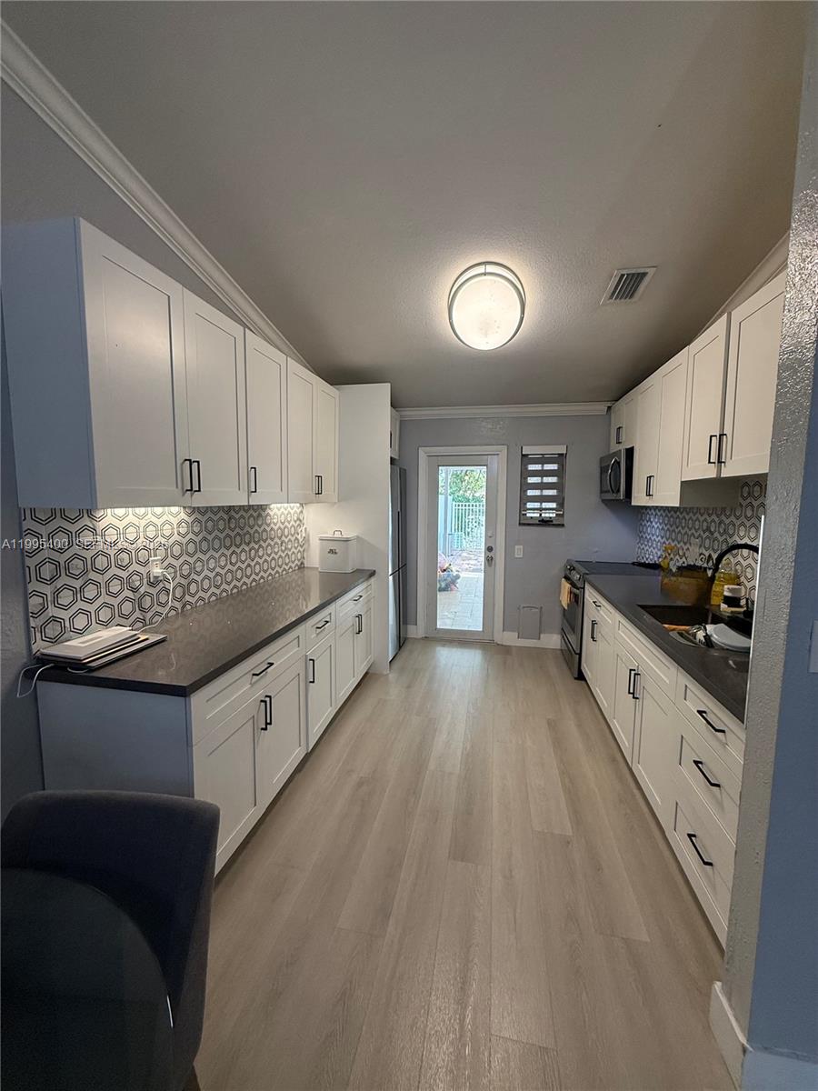 WOODSETTER NORTH - Residential Lease