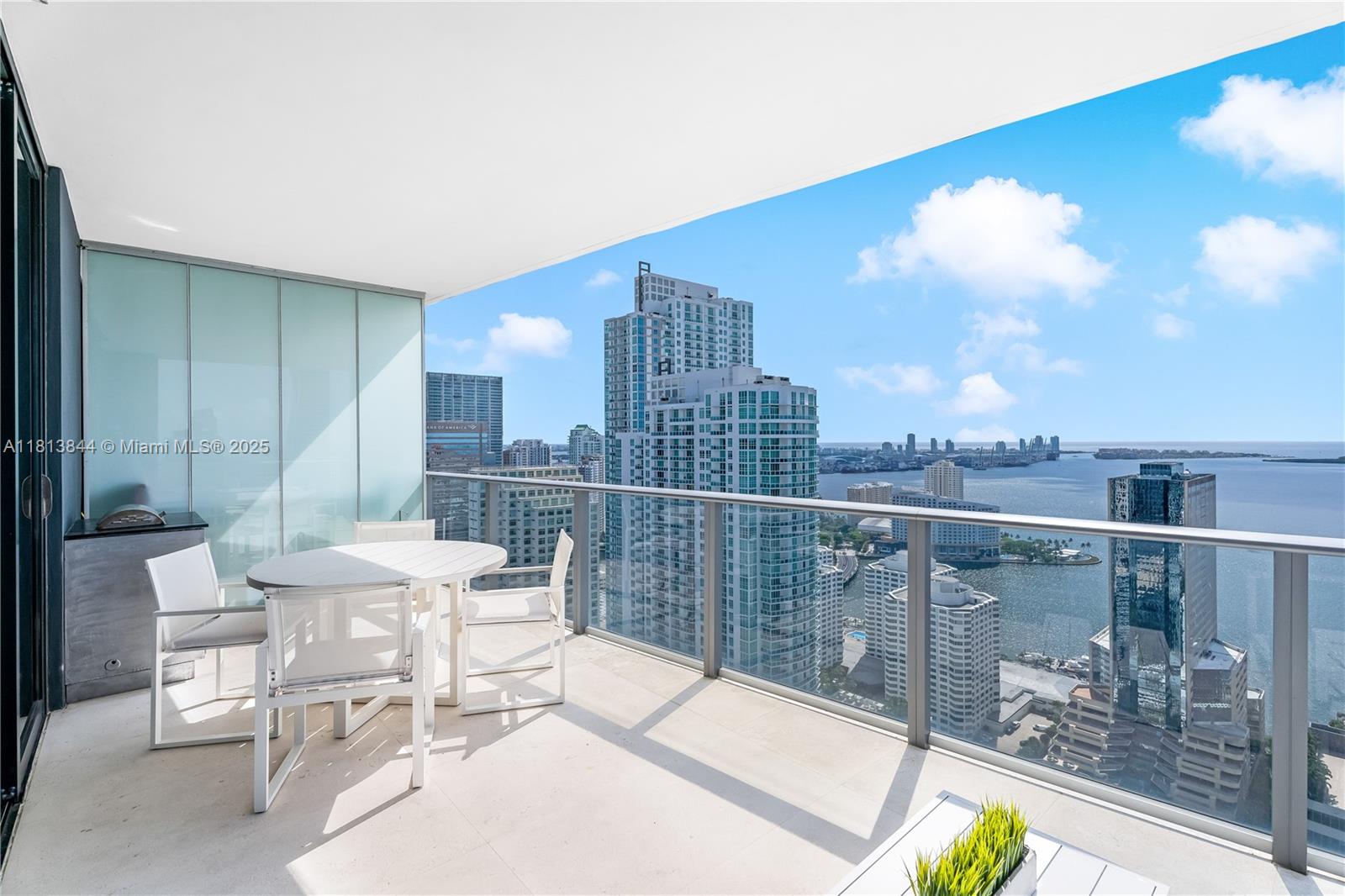 1010 Brickell Ave 4105