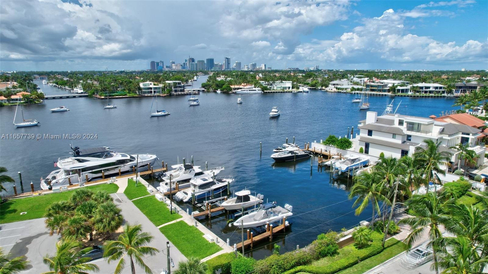 HARBOR BEACH - Residential