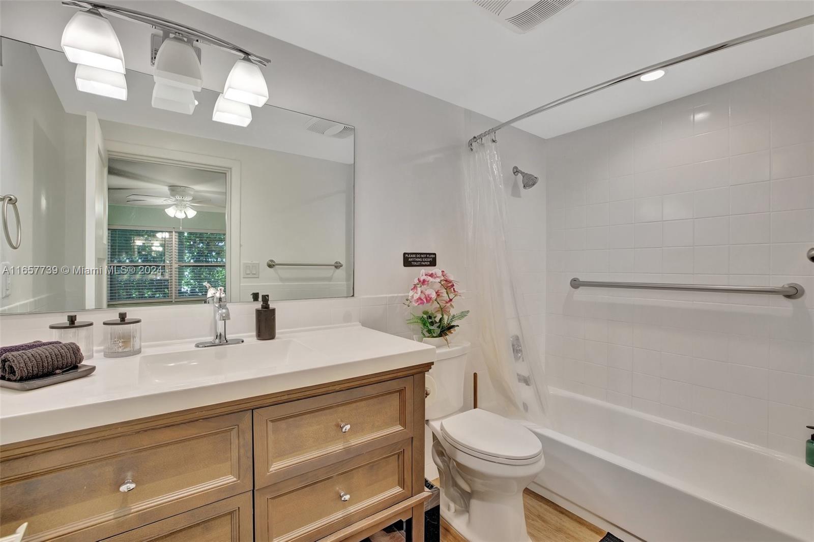 HARBOR BEACH - Residential