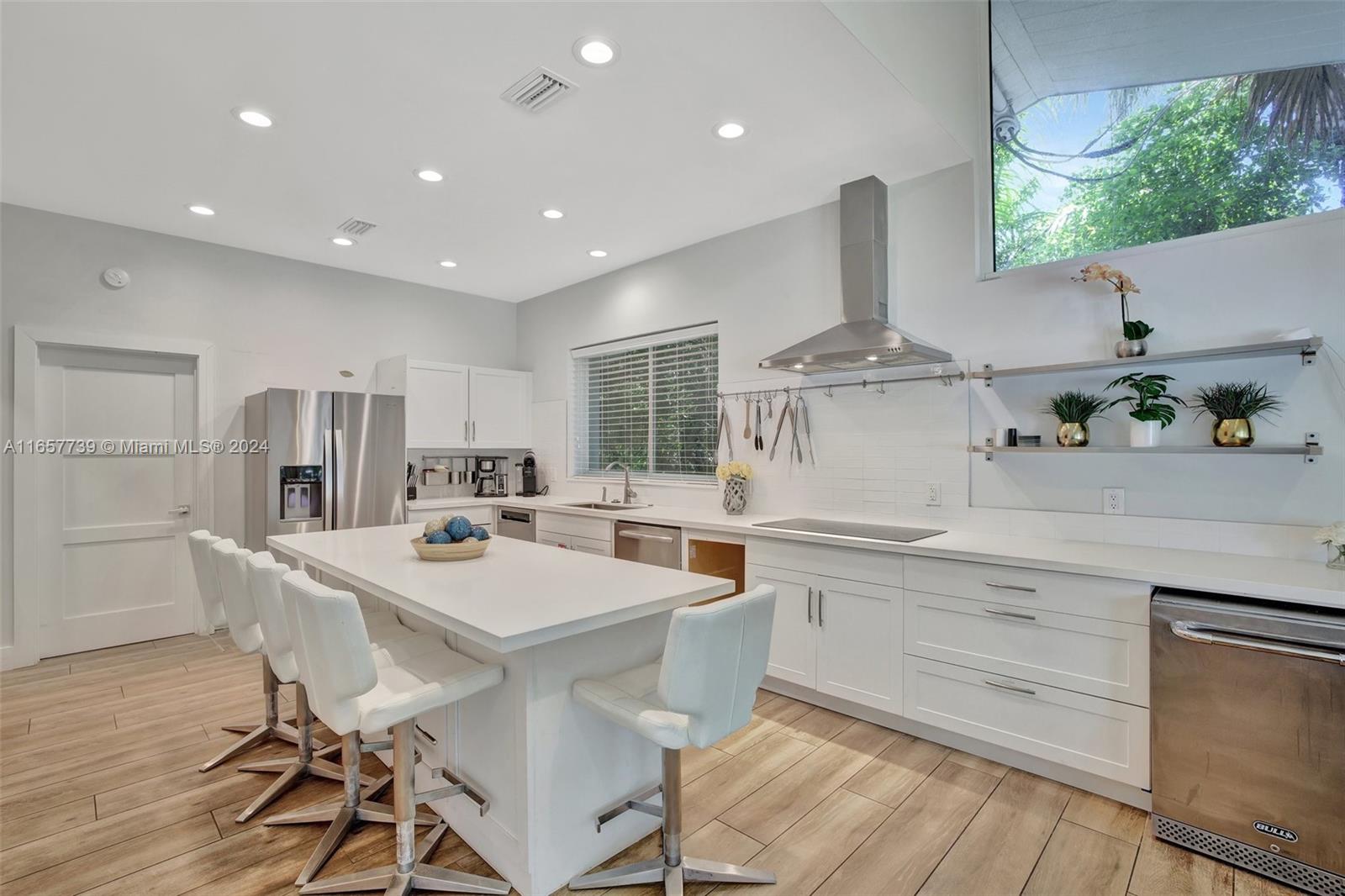 HARBOR BEACH - Residential