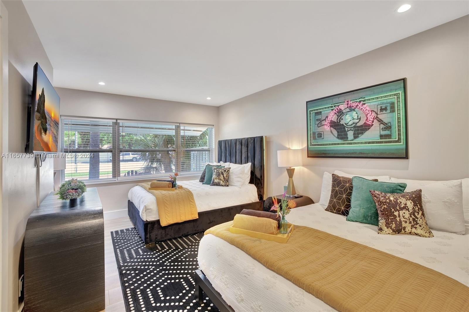 HARBOR BEACH - Residential