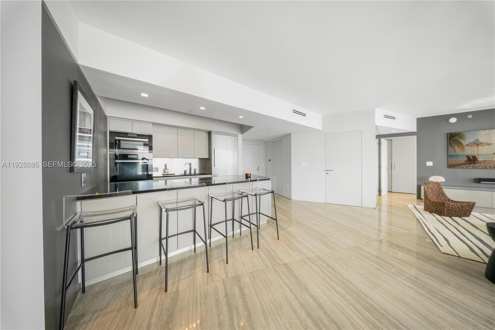 ICON CONDO - Residential Lease