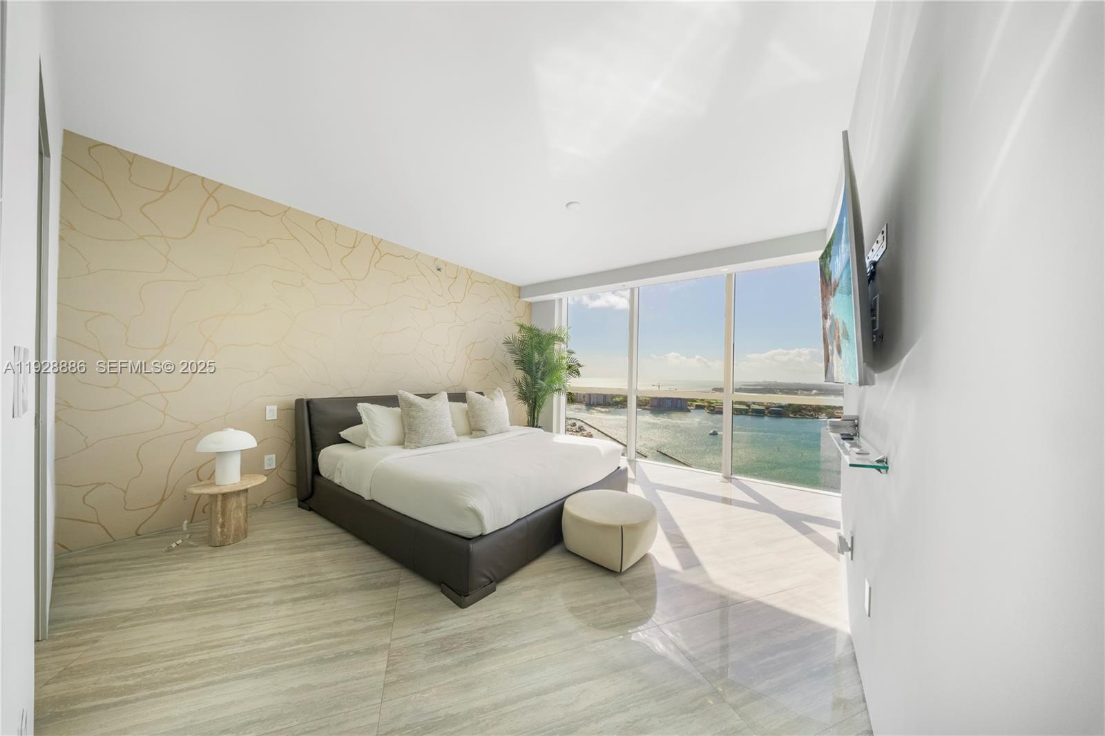 ICON CONDO - Residential Lease