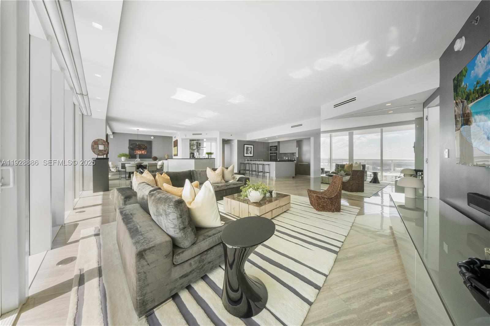 ICON CONDO - Residential Lease