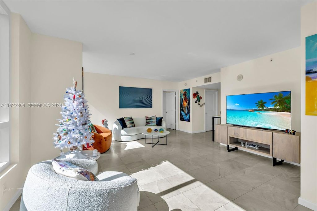 Photo of 610 W Las Olas Blvd #1618N, Fort Lauderdale, FL 33312 (MLS # A11922389)