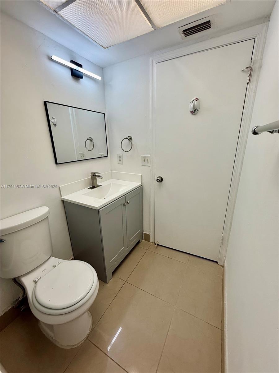 EDGEWOOD CONDOS - Residential Lease