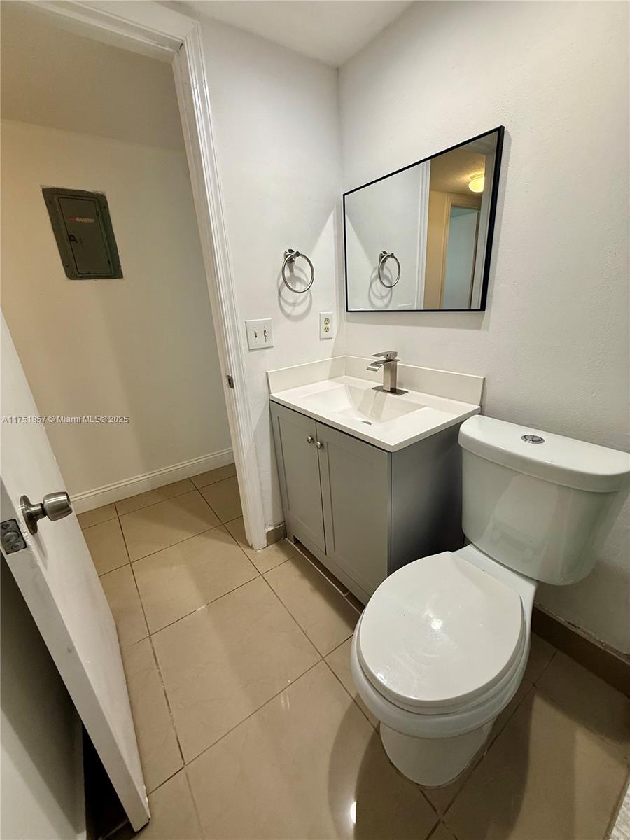 EDGEWOOD CONDOS - Residential Lease
