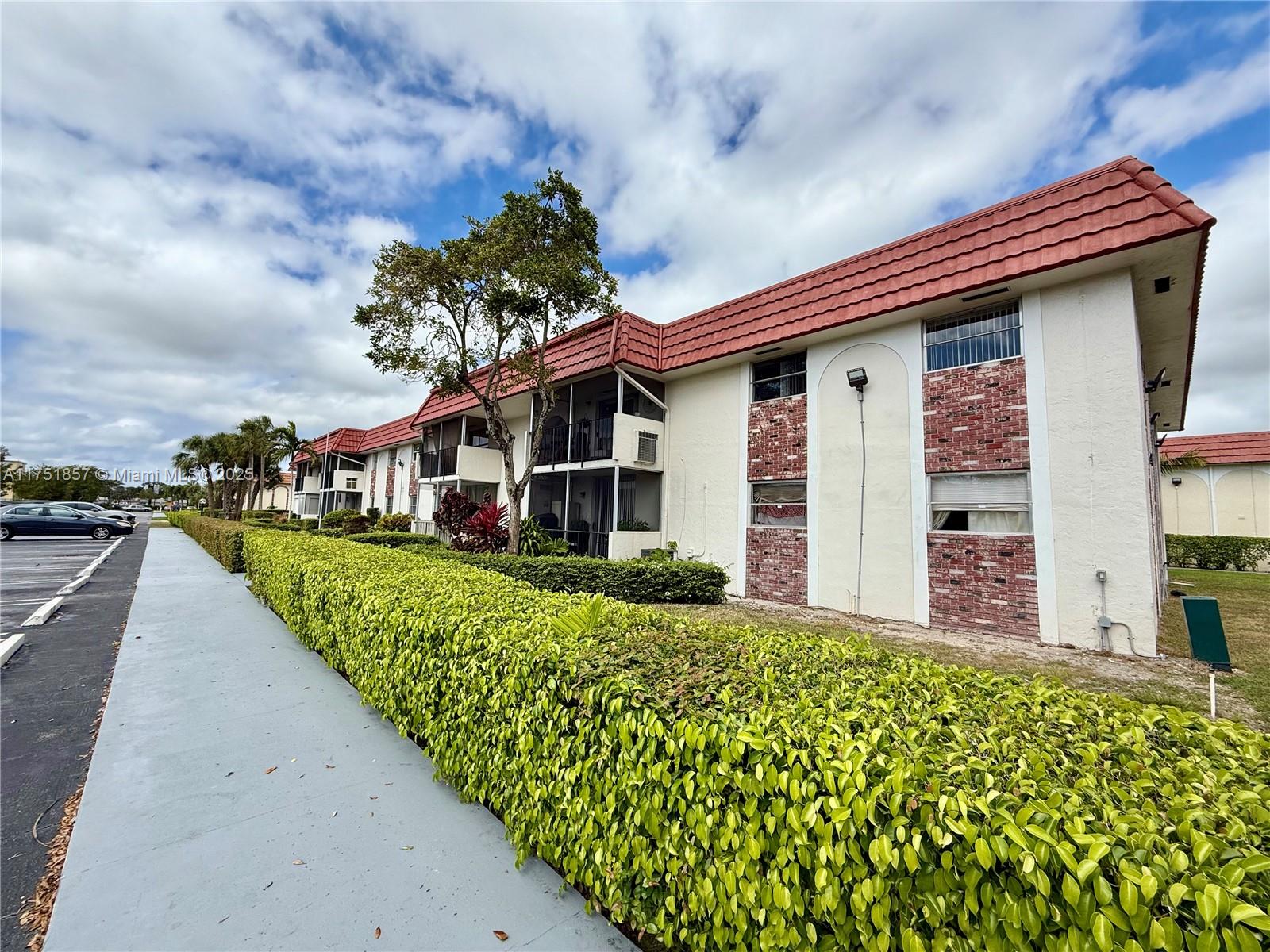 EDGEWOOD CONDOS - Residential Lease