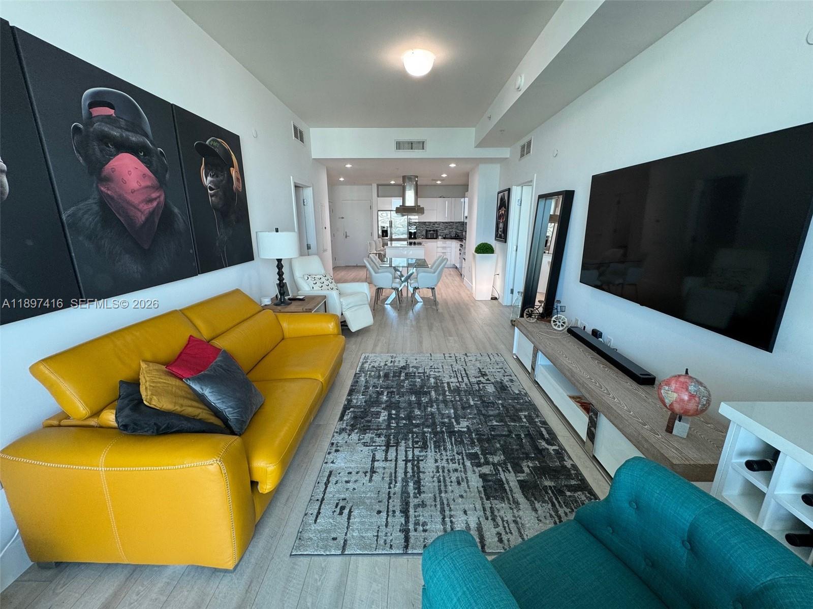 ELOQUENCE ON THE BAY COND - Residential