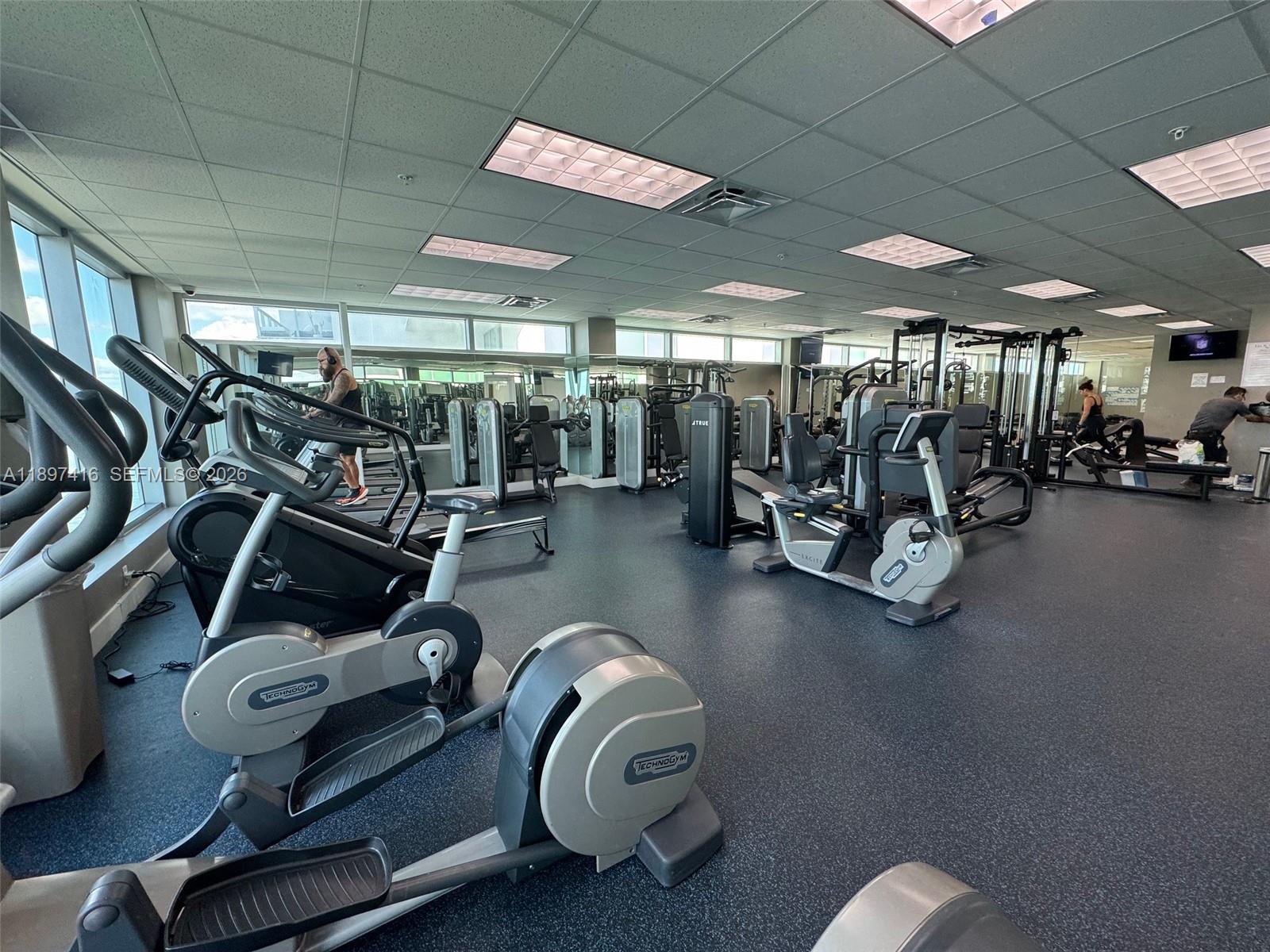 ELOQUENCE ON THE BAY COND - Residential