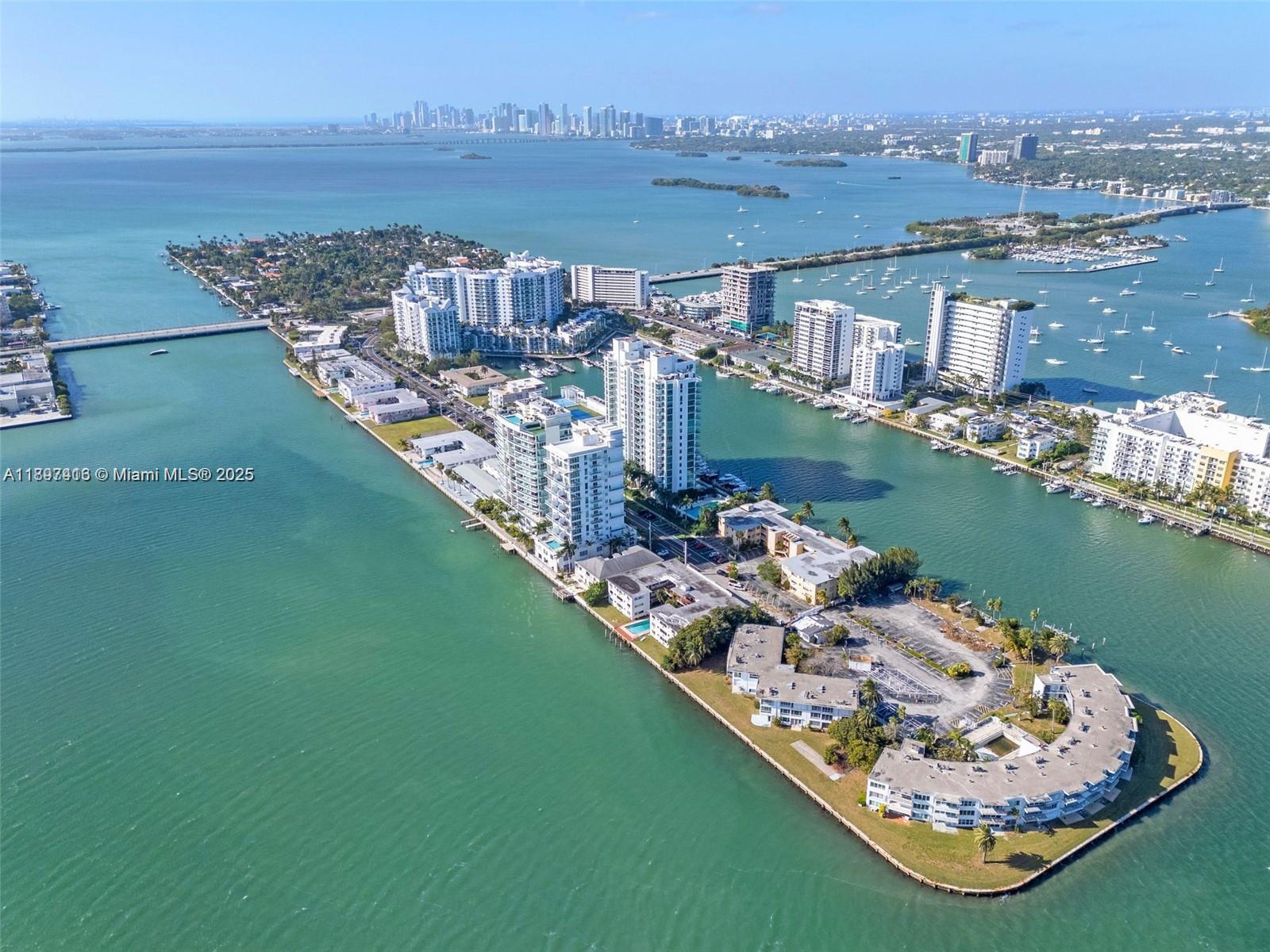 ELOQUENCE ON THE BAY COND - Residential