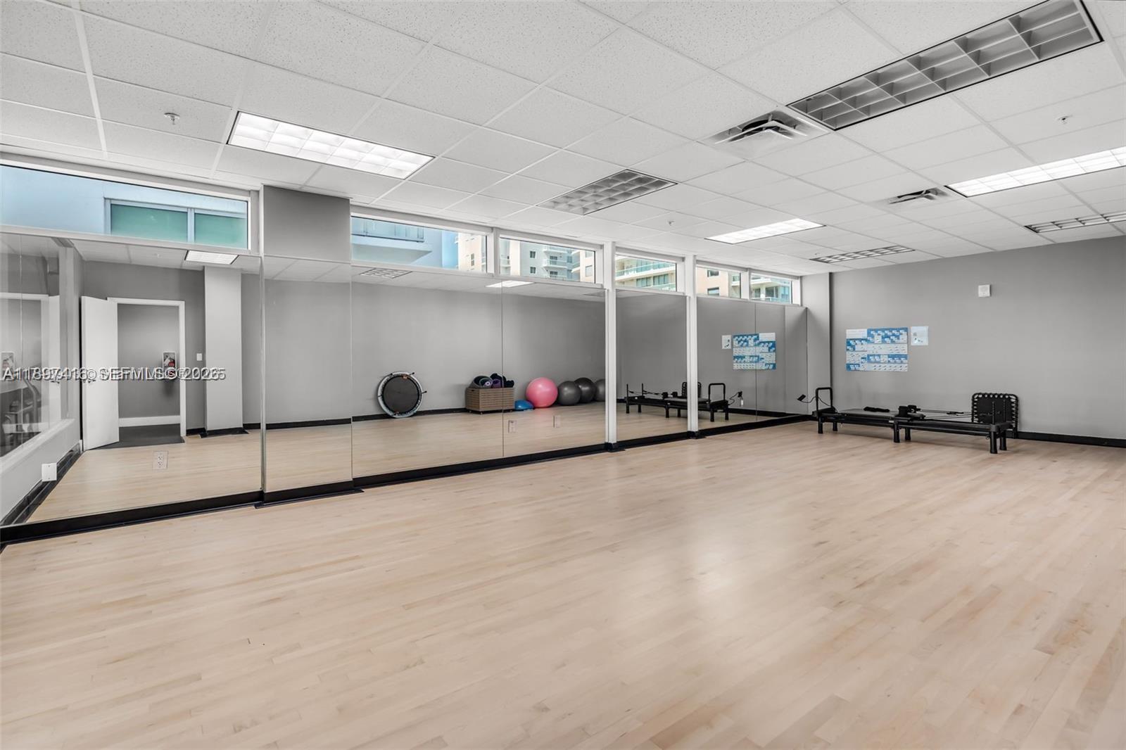 ELOQUENCE ON THE BAY COND - Residential