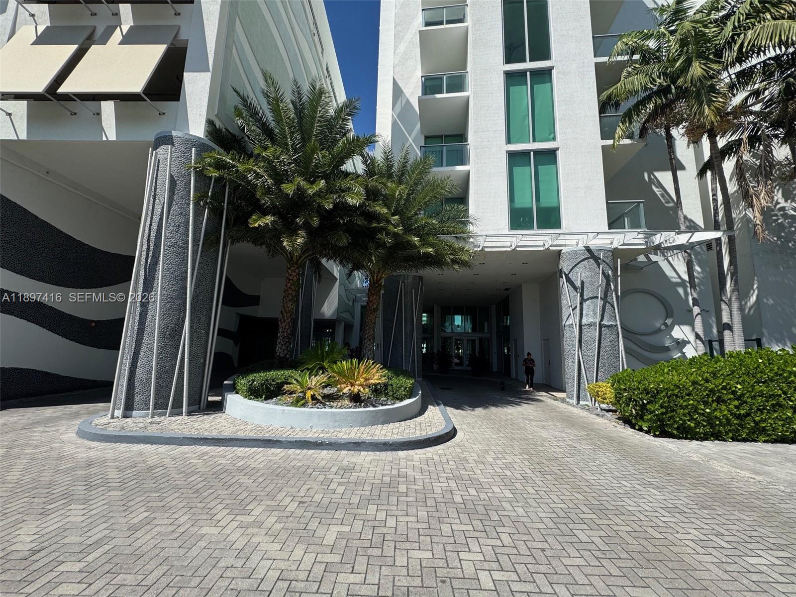 ELOQUENCE ON THE BAY COND - Residential