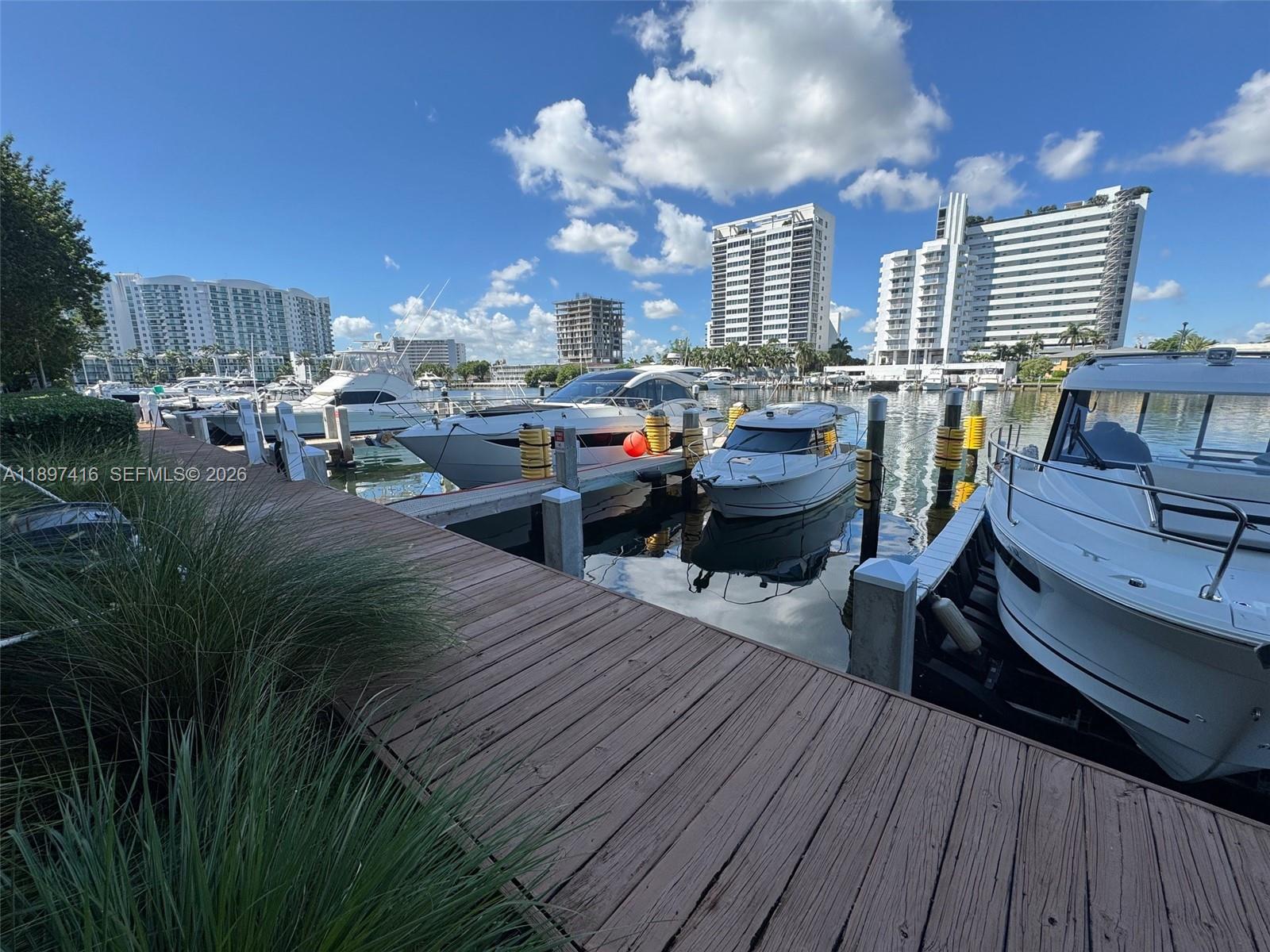 ELOQUENCE ON THE BAY COND - Residential