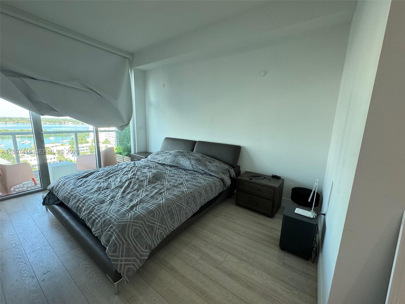 ELOQUENCE ON THE BAY COND - Residential