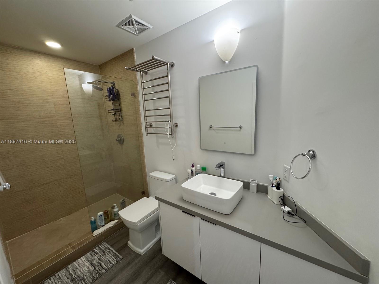 ELOQUENCE ON THE BAY COND - Residential