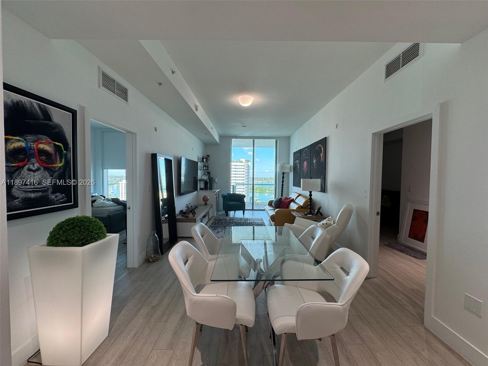 ELOQUENCE ON THE BAY COND - Residential