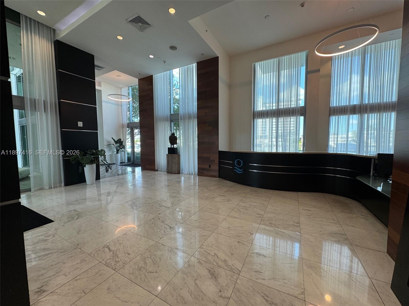 ELOQUENCE ON THE BAY COND - Residential