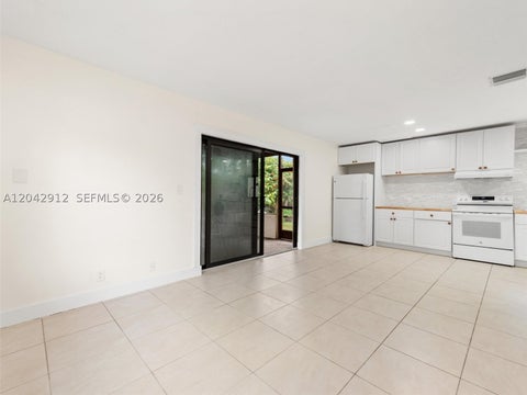 Tiny photo for 700 SW 12th St, Fort Lauderdale, FL 33315 (MLS # A12042912)