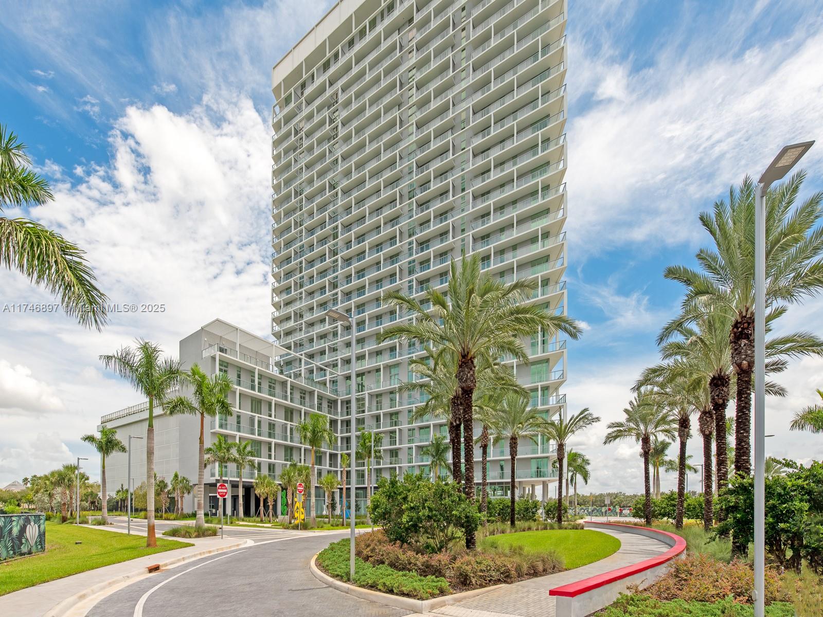 2000 METROPICA WAY 1507
