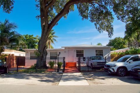372 NE 162nd St Miami FL 33162