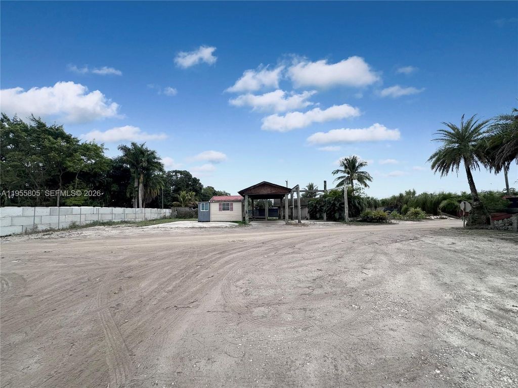 Photo of 18701 Sheridan St, Southwest Ranches, FL 33332 (MLS # A11955805)