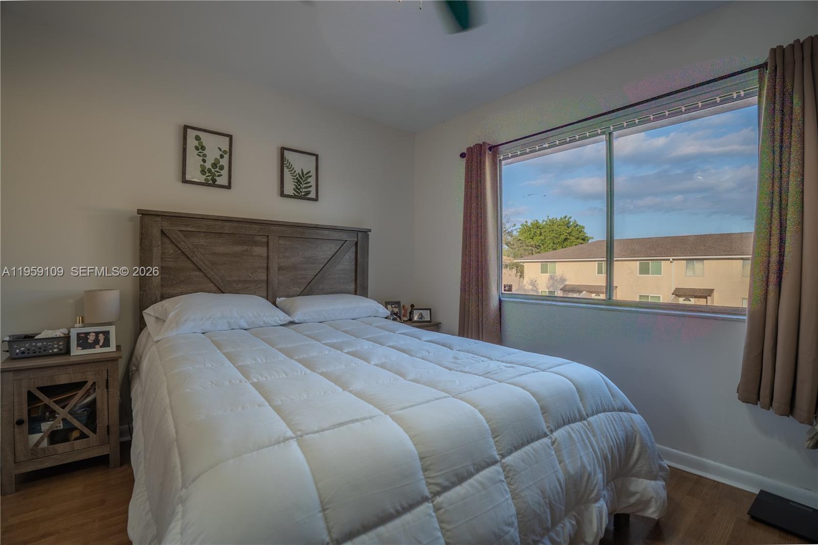 TOWNHOMES OF ORIOLE II - Residential