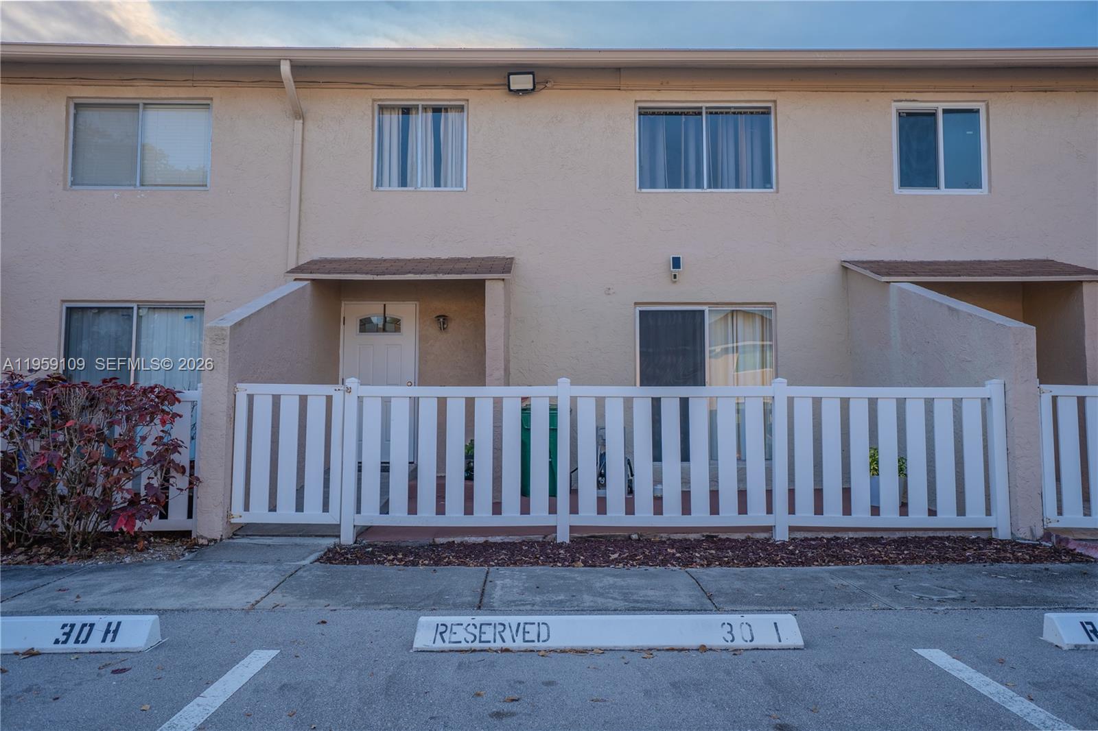 TOWNHOMES OF ORIOLE II - Residential