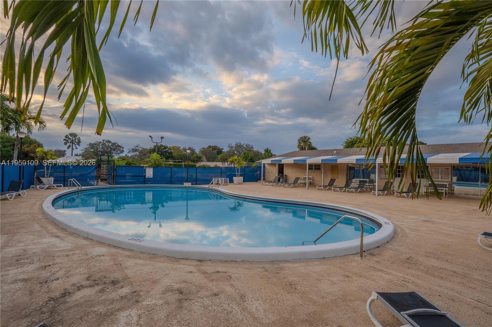 TOWNHOMES OF ORIOLE II - Residential