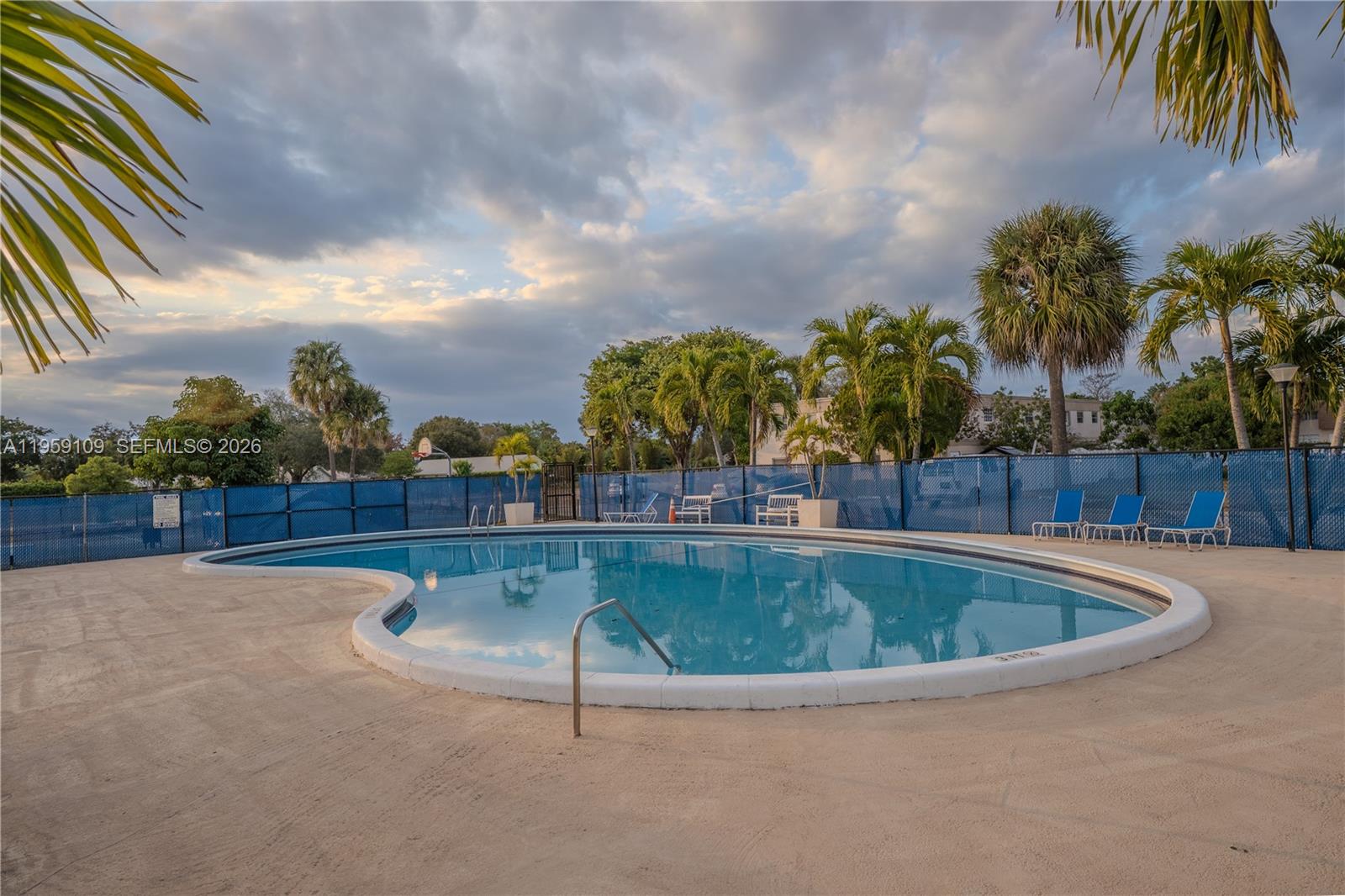 TOWNHOMES OF ORIOLE II - Residential