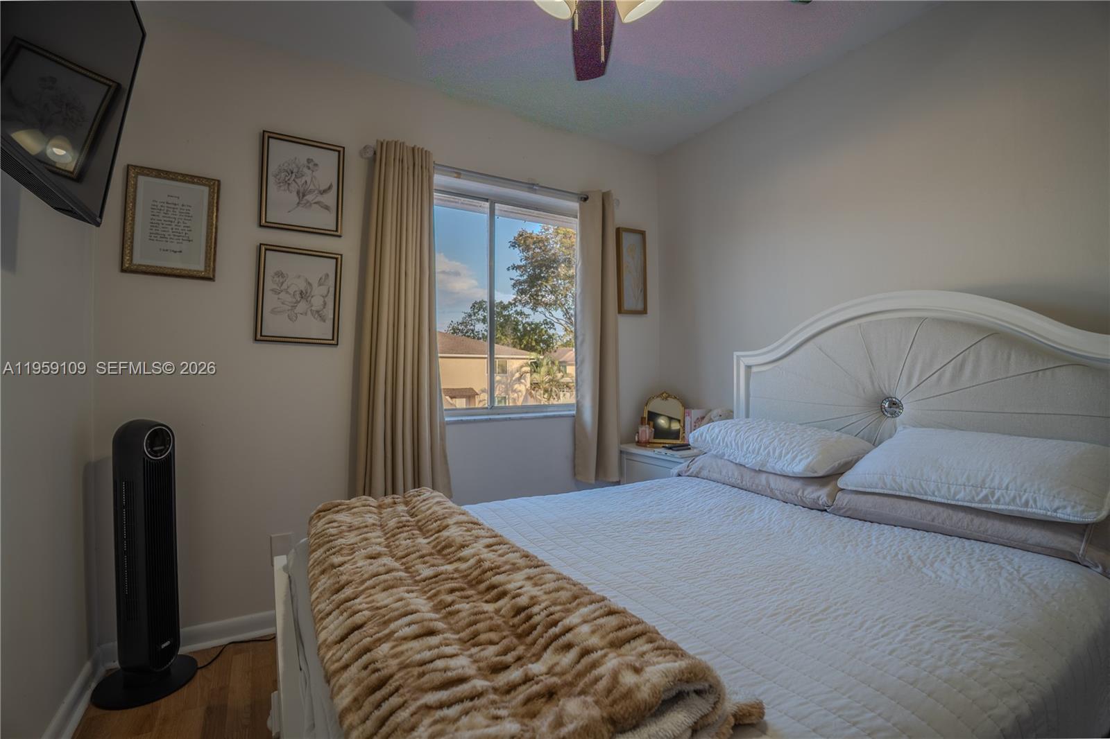 TOWNHOMES OF ORIOLE II - Residential