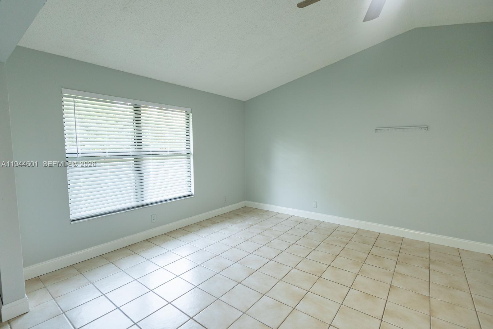 LOXAHATCHEE GROVES - Residential