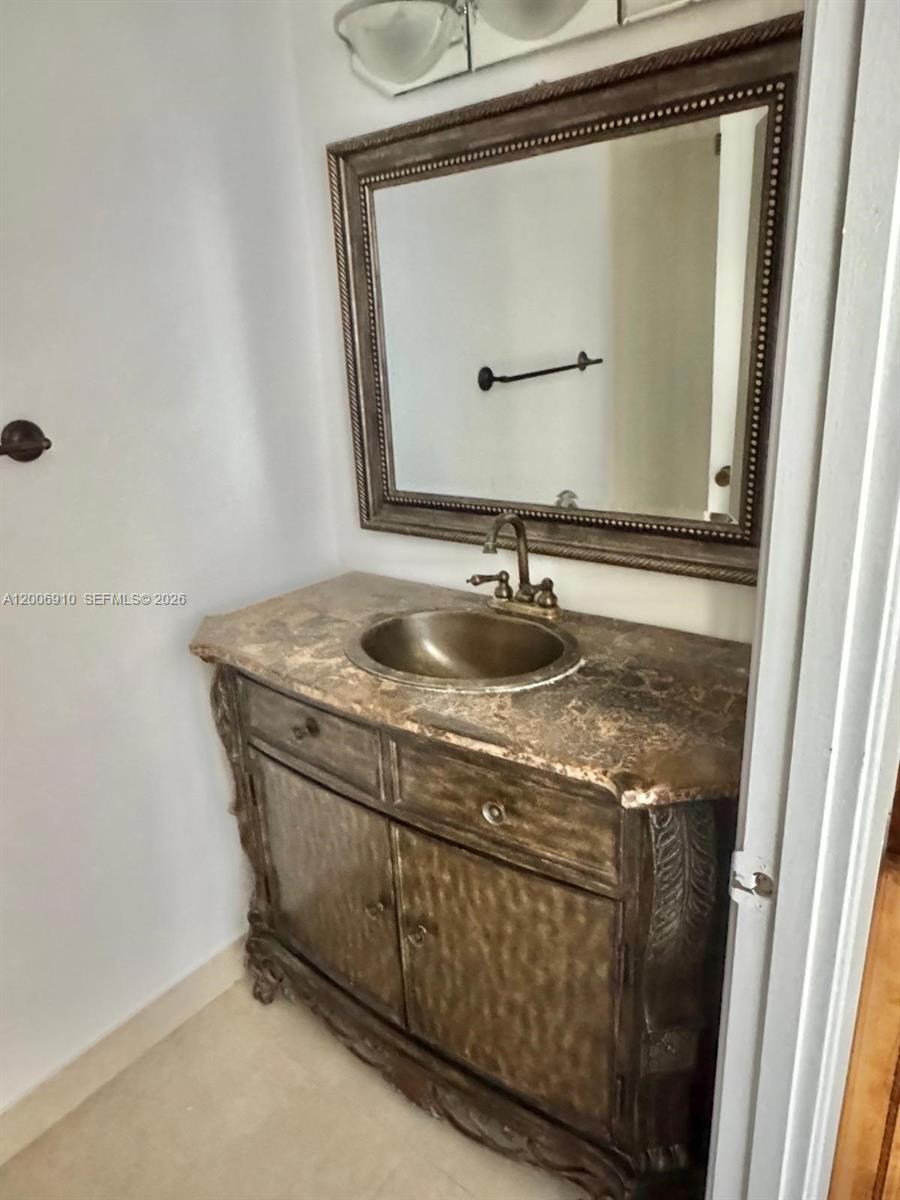 OLYMPUS CONDO PHASE - Residential