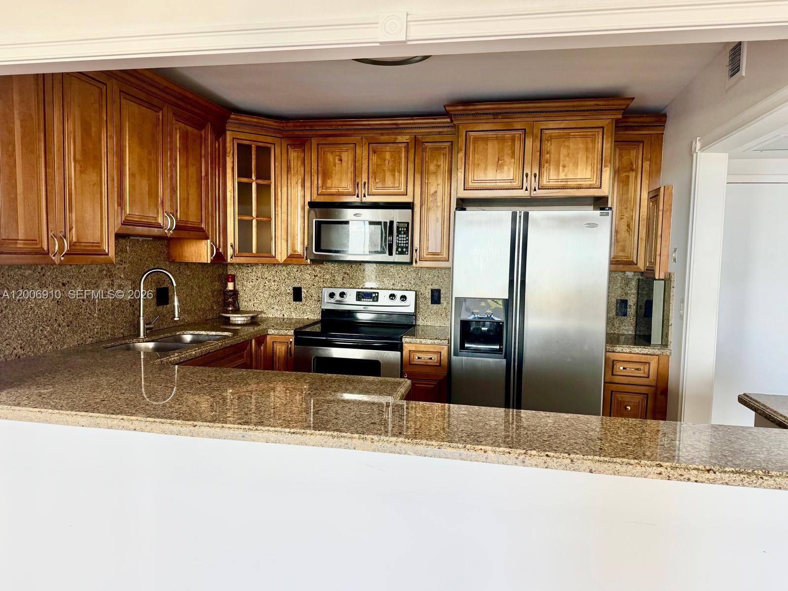 2500 Parkview Dr 1210