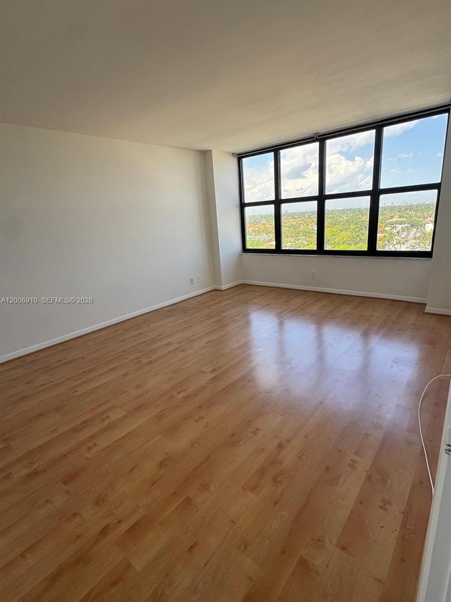 OLYMPUS CONDO PHASE - Residential