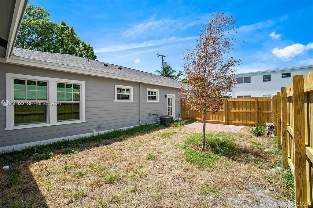 Photo of 711 N L St #2, Lake Worth, FL 33460 (MLS # A11959332)